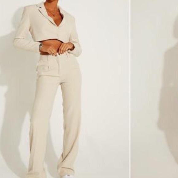 Stone Tailored Boxy Cropped Blazer and pants set. - Picture 5 of 9